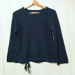Madewell forest green sweater with tie design